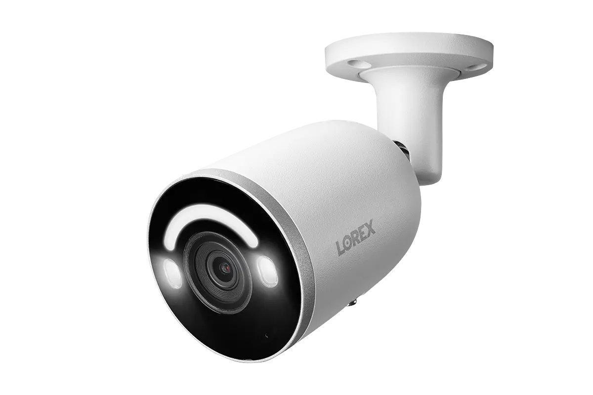 Caméra de sécurité filaire IP bullet Lorex 4K avec éclairage de sécurité intelligent et détection de mouvement intelligente