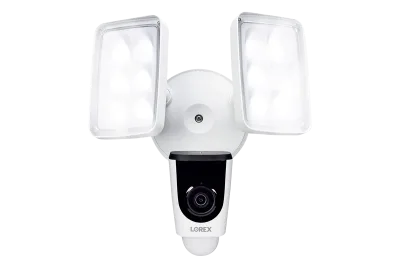Lorex 1080p Wi-Fi 투광등 보안 카메라 (32GB) - Amazon
