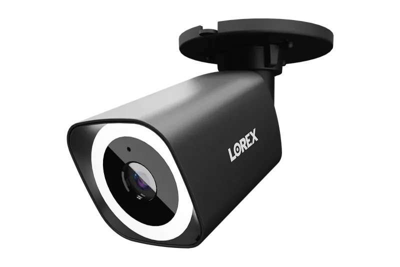 Lorex Connect V3 4K kablet PoE-bulletkamera med smart sikkerhedsbelysning - hvid/sort