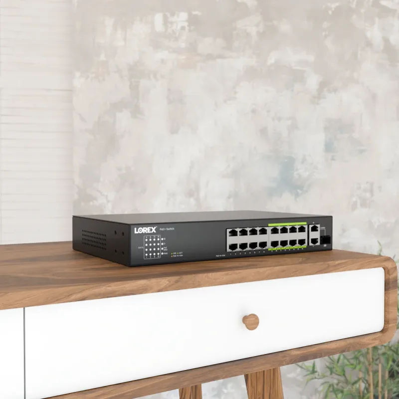 Switch no gestionado Lorex de 16 puertos (8 puertos ePoE y 8 puertos PoE+) y presupuesto de potencia de 250W