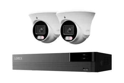Lorex Connect U -sarja 4K 8-kanavainen langallinen NVR-järjestelmä U3 4K PoE -tornikameroilla - 2TB