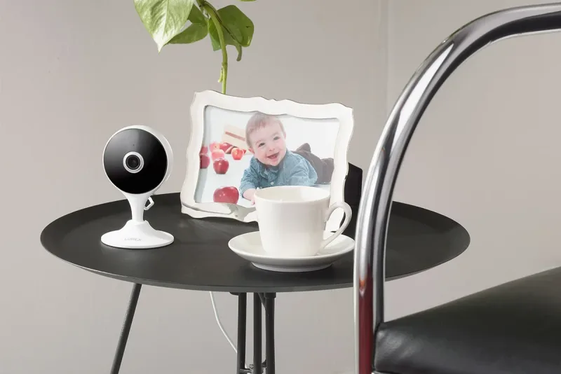 Lorex Kamera Keamanan Wi-Fi Dalam Ruangan 2K - Amazon